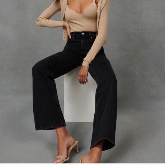 Abercrombie & Fitch Denim - Abercrombie The 90s Relaxed Jean Ultra High Rise